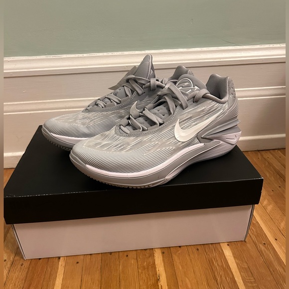 Nike GT cut 2 size 6 with box - Picture 1 of 6